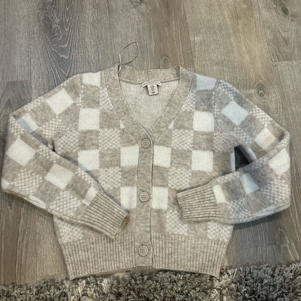 Sincerely Jules size medium Checkered Beige and White Women's Sweater cardigan
